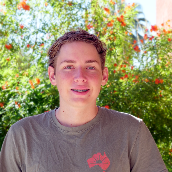 Julian Scheder Black